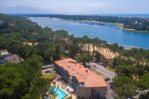 Hotel Logis Lacotel - Housity