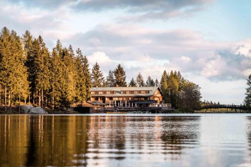Hotel Am Fichtelsee - Housity