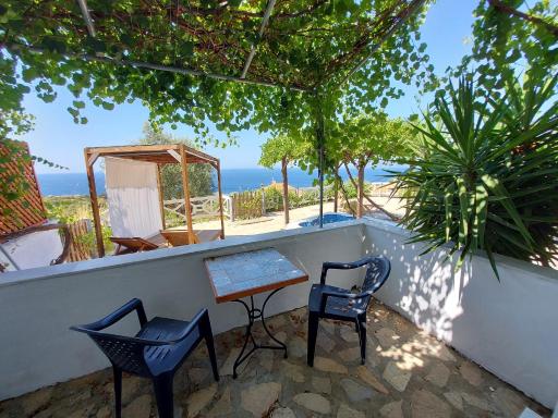 Beautiful house located on a hill with a spectacular sea view in Samos Island - Housity