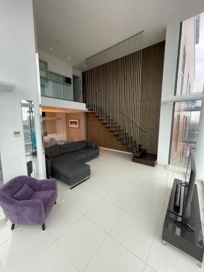 Luxury 3 bedroom Penthouse - Housity
