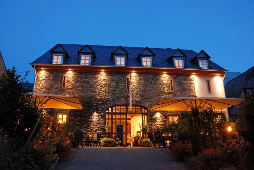 Juffer Flair Restaurant Gästehaus - Housity