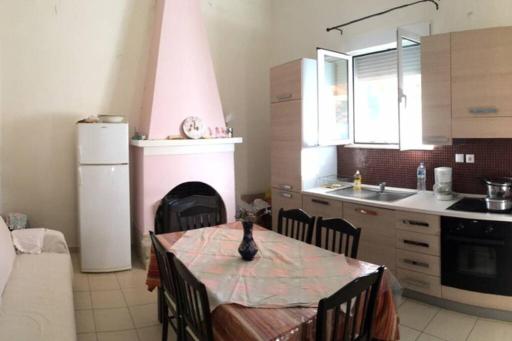 Pavlopetri - Housity