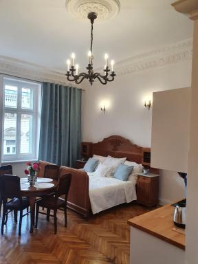Prestige Aparthotel Piotrkowska 82 - wyjątkowy widok na deptak - Housity