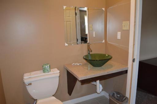 Bel Air Motor Lodge - Housity