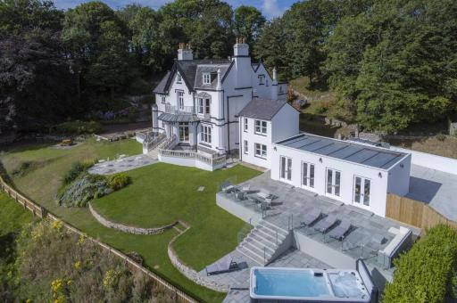 Penally Manor - Luxurious Manor House - Tenby - Housity