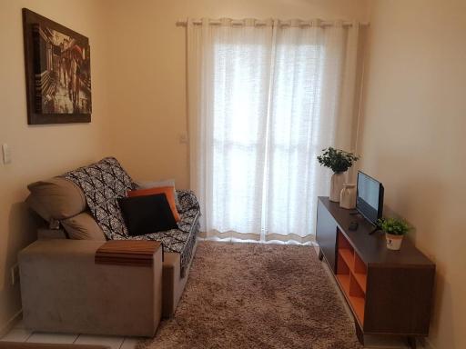 Apartamento TOP em CRICIÚMA-SC - ótimo CUSTO-BENEFÍCIO - Cozinha completa - Cama Box - WiFI - Smart TV - Apps YouTube - NetFlix - Amz Prime - Garagem - Portaria Digital 24h - Lugar sossegado e arborizado - Acomoda até 5 pessoas - Housity