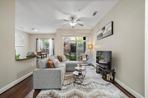 Corporate rental unit City Centre, Energy Corridor - Housity