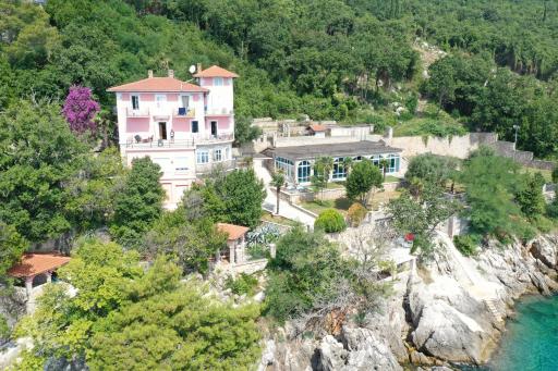 VILLA BISER - Housity