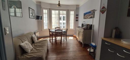 Au coeur de St Malo, situé dans IntraMuros, appartement lumineux T2 plein sud au 2ème étage - Housity