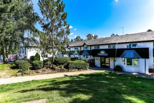 Days Inn Hotel Fleet - Housity