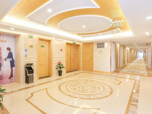 Vienna Hotel Hangzhou Xiaoshan Airport - Housity