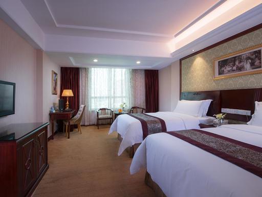 Vienna Hotel Shanwei Haifeng - Housity