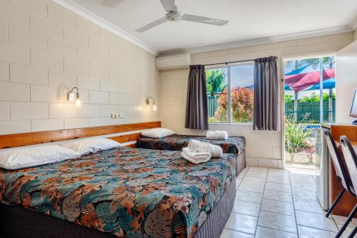 Demi View Motel - Housity