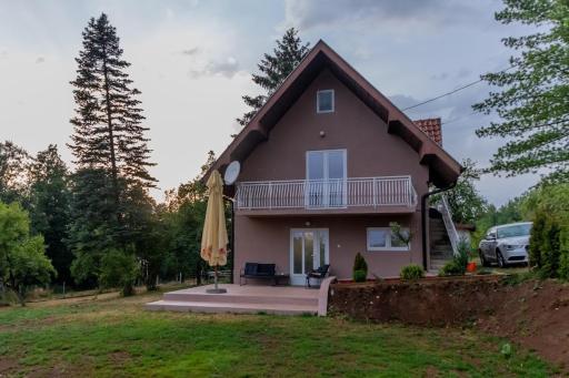 Seosko domacinstvo Milekic - Housity
