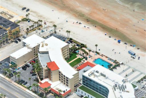 Holiday Inn Hotel & Suites Daytona Beach On The Ocean, an IHG Hotel - Housity