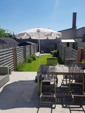 Home Bruges Cosy Comfort Modern Couple Privacy walking distance City center Kitchen Terrace Garden - Housity