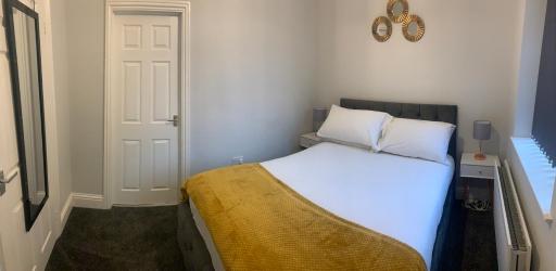 Gateshead Serviced Apartment Ideal for Contractors and Vacationing - Housity