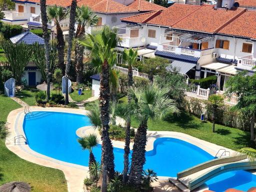 Parquemar con vistas al mar - Housity