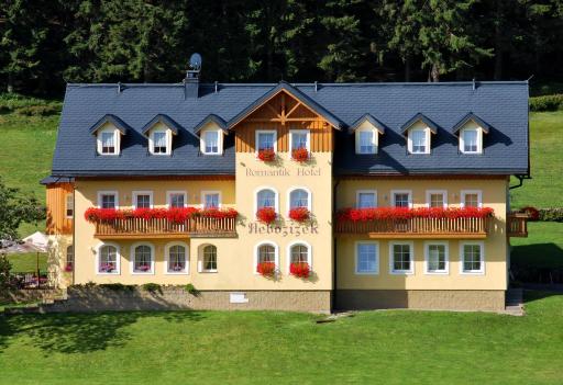 Nebozízek - Housity