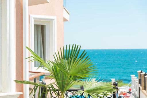 Casa Paradiso Beach Residence - Housity