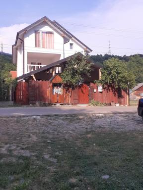 Casa Denisa Vidraru transfgarasan - Housity