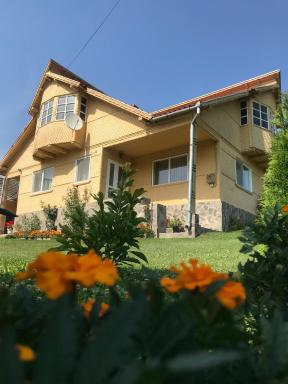 Casa Asined - Housity