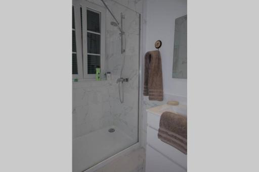 Charming Colonial Flat in historic building - Housity