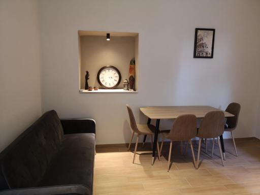 Leonidas II Traditional House in Sparta - Housity