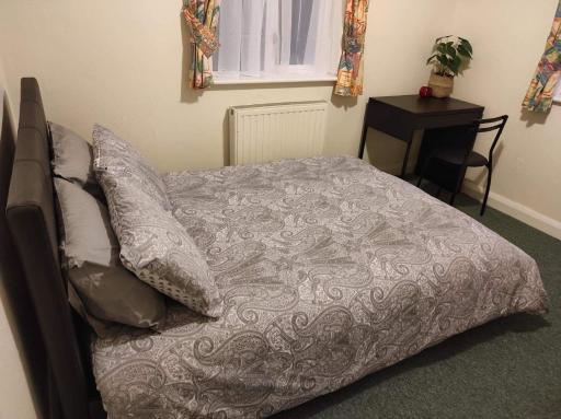 Double room Sandbanks, Poole, Dorset, Free Parking - Housity
