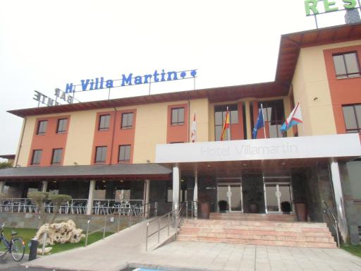 Area de Servicio Villamartín - Housity