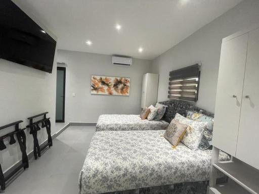 "The Blue" eco lodge - Housity