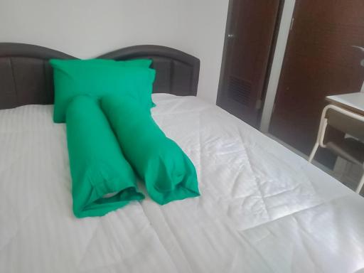 Colombus Residence Karawang Mitra RedDoorz - Housity