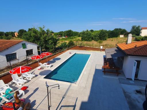 House Lucija Family apartments for max 6 persons with pool in Poreč - Housity