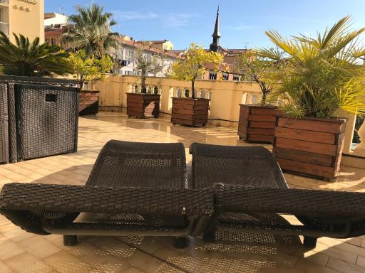 Appartement terrasse dans palace Belle Epoque - Hizvo