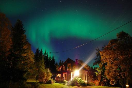 100 Years Old Norwegian Log House in Tromsø - Housity