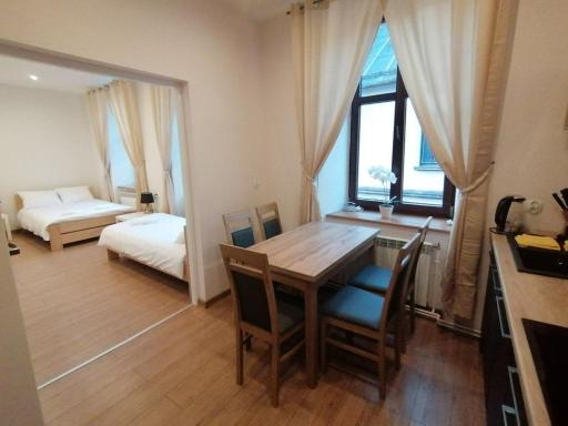 Perła Wadowic Mickiewicza - Housity