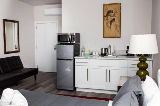 Centrally Located Cozy Studio Apartment in SD - Housity