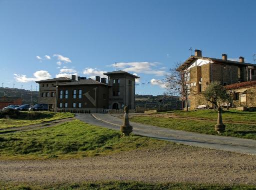 Hotel Rural Valdorba - Housity