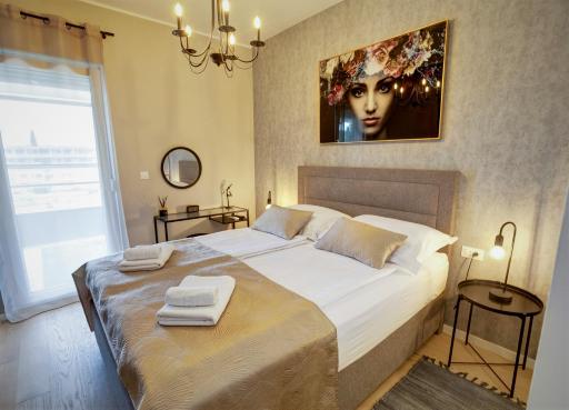 Luxury Apartment 4Seasons with Garage - Hizvo