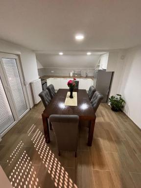 Apartman Ambijent - Housity