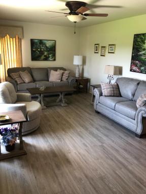 Kathryn's Corner Cottage - Gorgeous Views - Housity