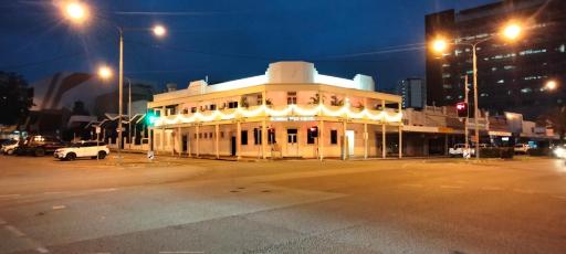 Newmarket Hotel - Housity