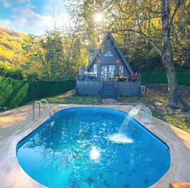 Peaceful Bungalow with Private Pool Surrounded by Nature in Sapanca - Housity