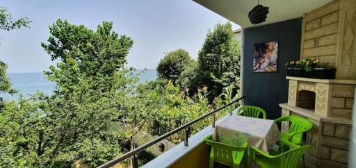 Seaside House with Splendid View in Tekirdag - Housity