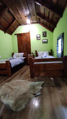 Wood House - Housity