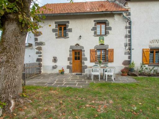 Gîte Saint-Ours, 2 pièces, 4 personnes - FR-1-630-153 - Housity