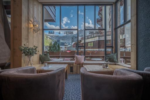 Curling Hôtel & Bar - Housity