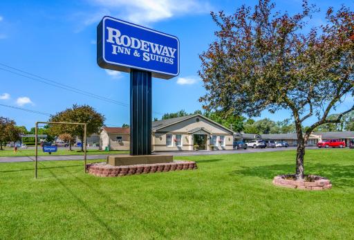 Rodeway Inn - Housity