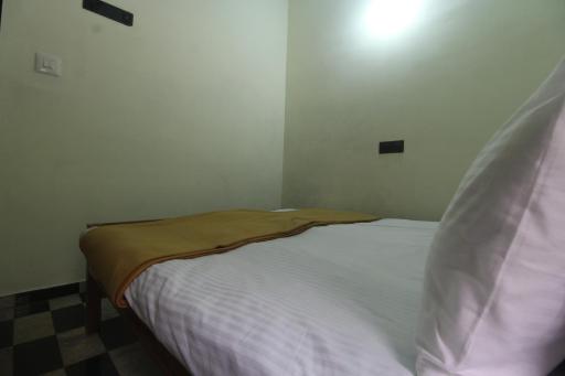 PPH Living Gavins Inn - Housity