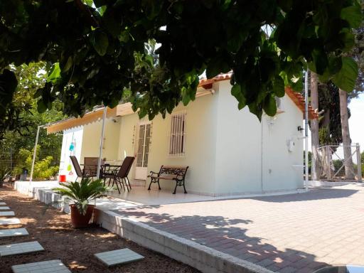 Eirini house - Housity